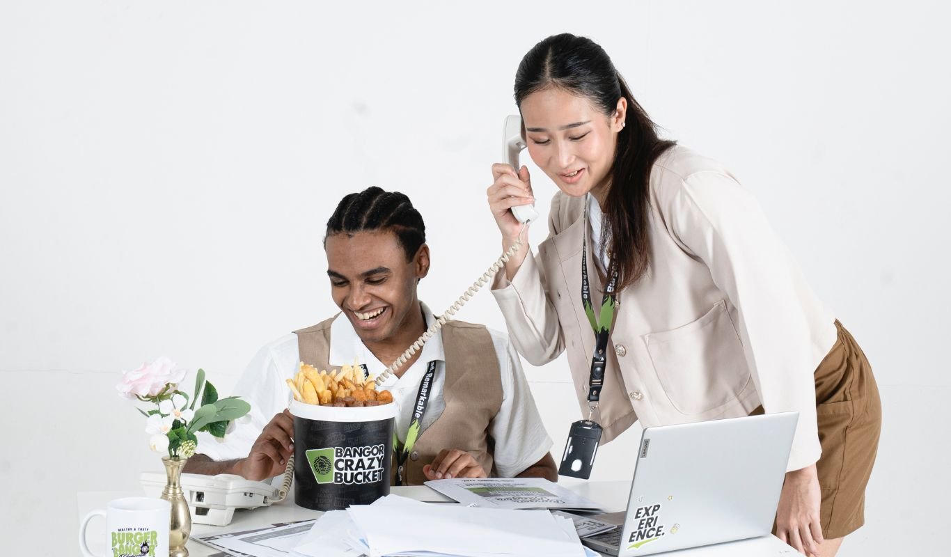 Tips Menerapkan Love Language ke Rekan Kerja Ala Burger Bangor